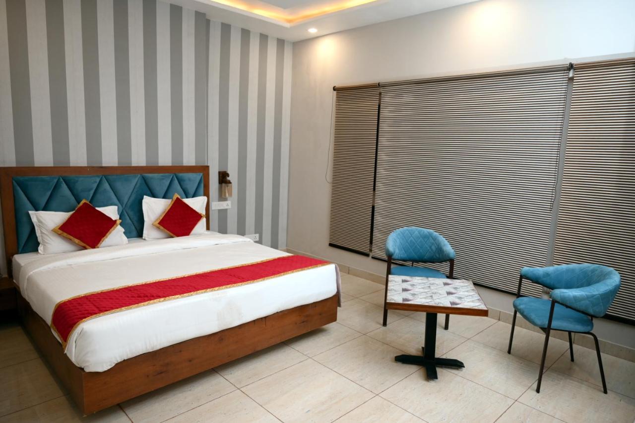 Hotel Singla Residency Kangra Zewnętrze zdjęcie